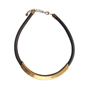 Chic Gold and Black Necklace